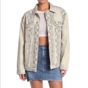 Snakeskin Print Trucker Jacket FREE PEOPLE Size XS